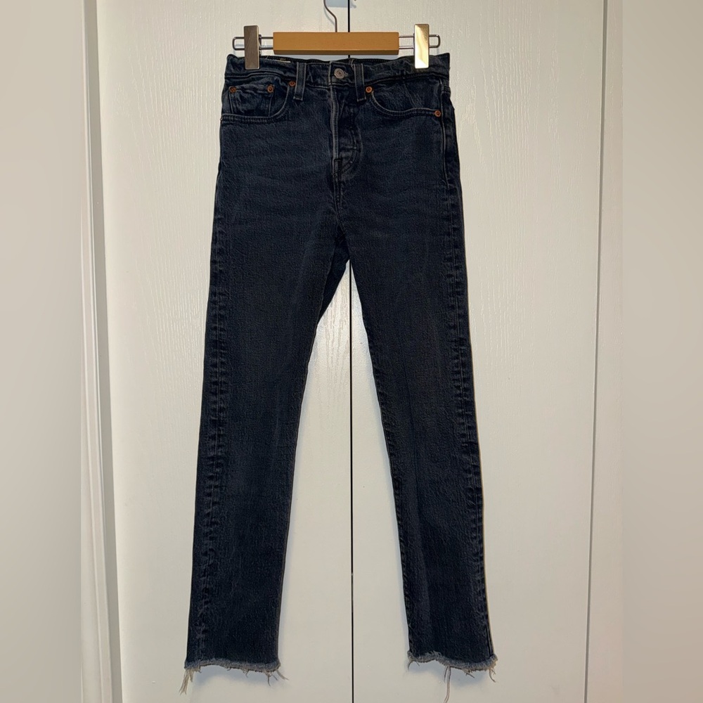 Levi’s WEDGIE STRAIGHT ANKLE JEANS
